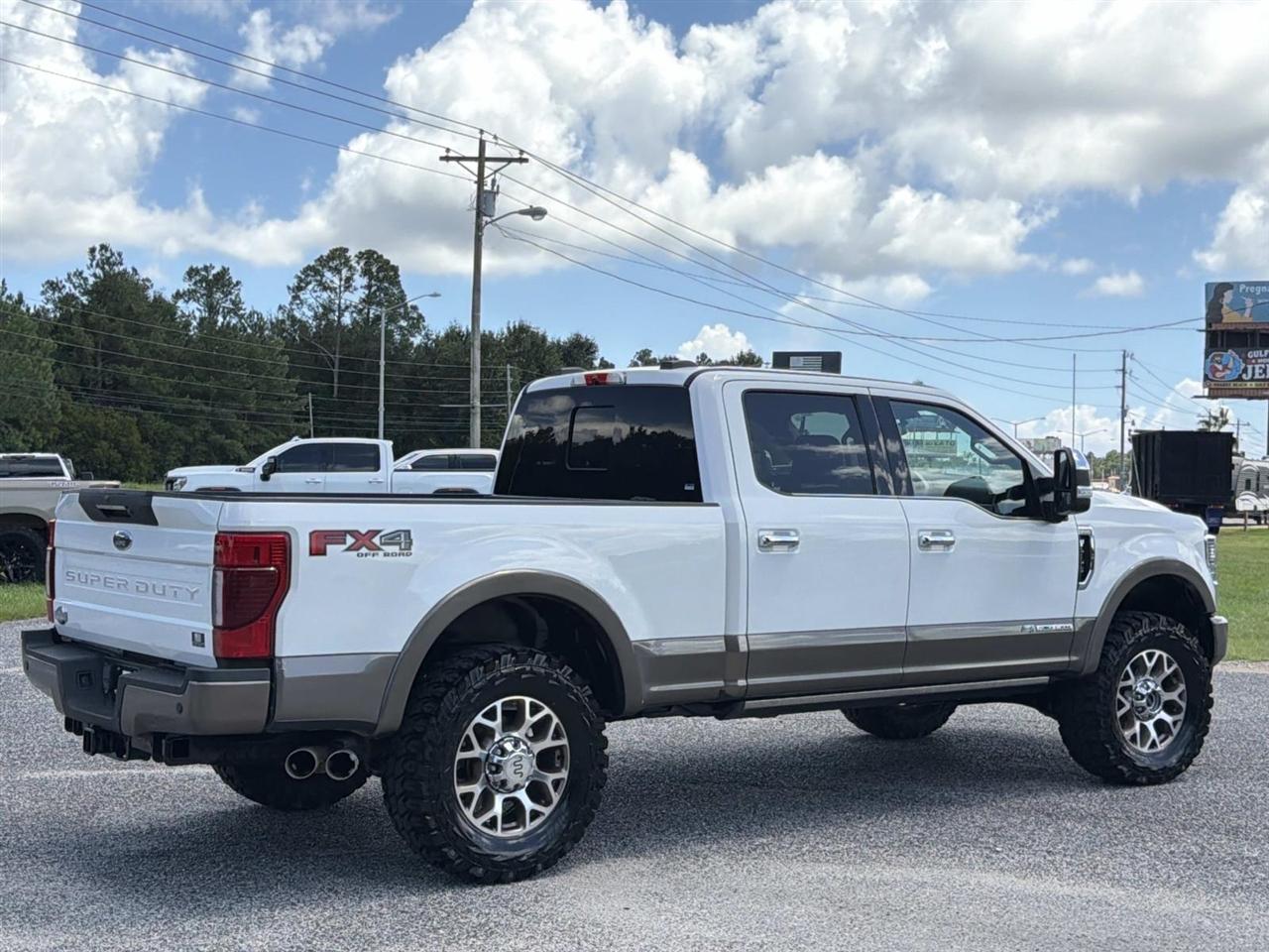 Ford Super Duty F-250 SRW 4WD Crew Cab 156" King Ranch 2022