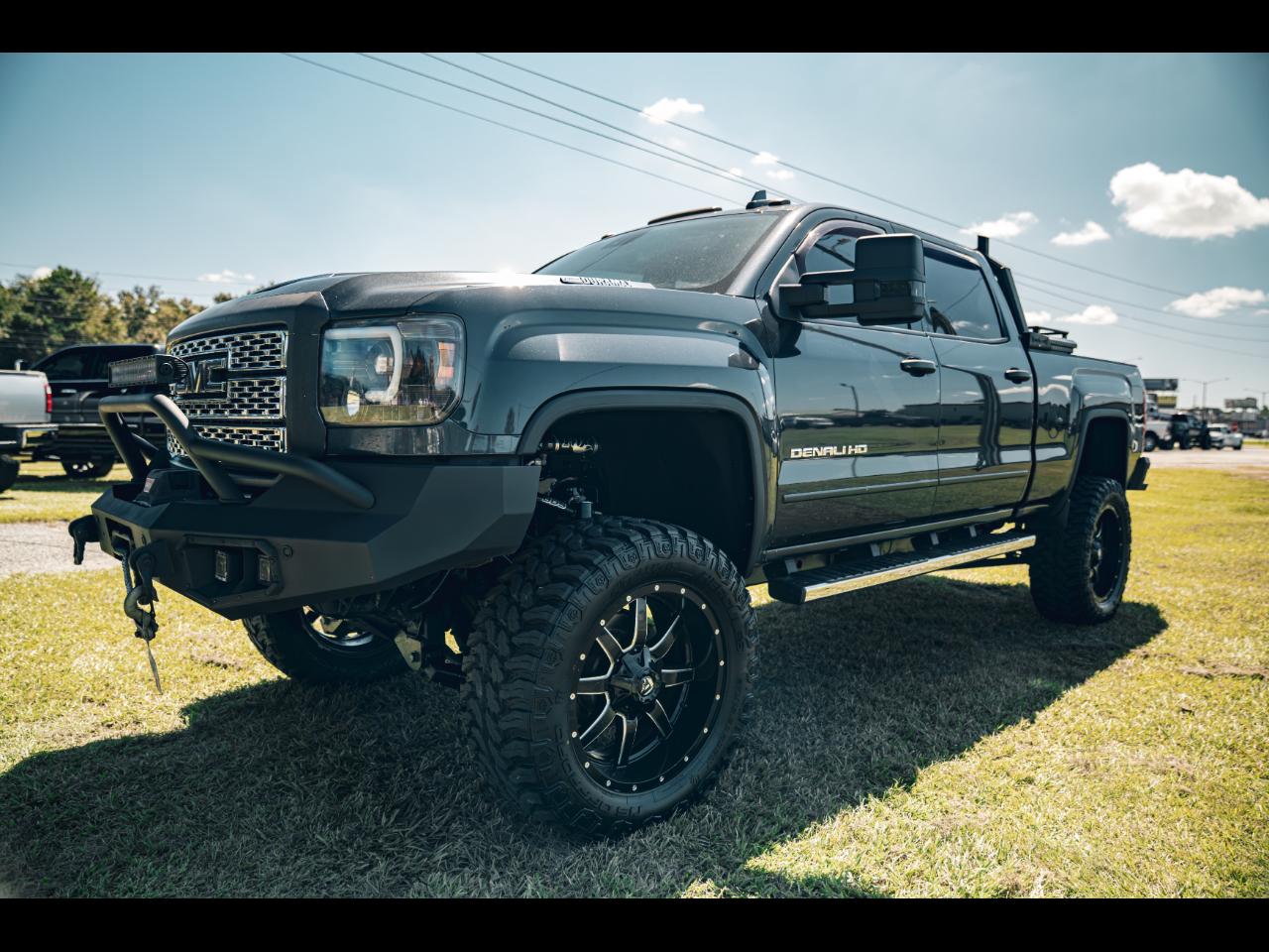 2019 GMC Sierra 2500HD 4WD Crew Cab 153.7" Denali