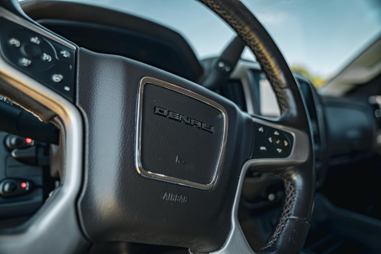 GMC Sierra 2500HD 4WD Crew Cab 153.7" Denali 2019