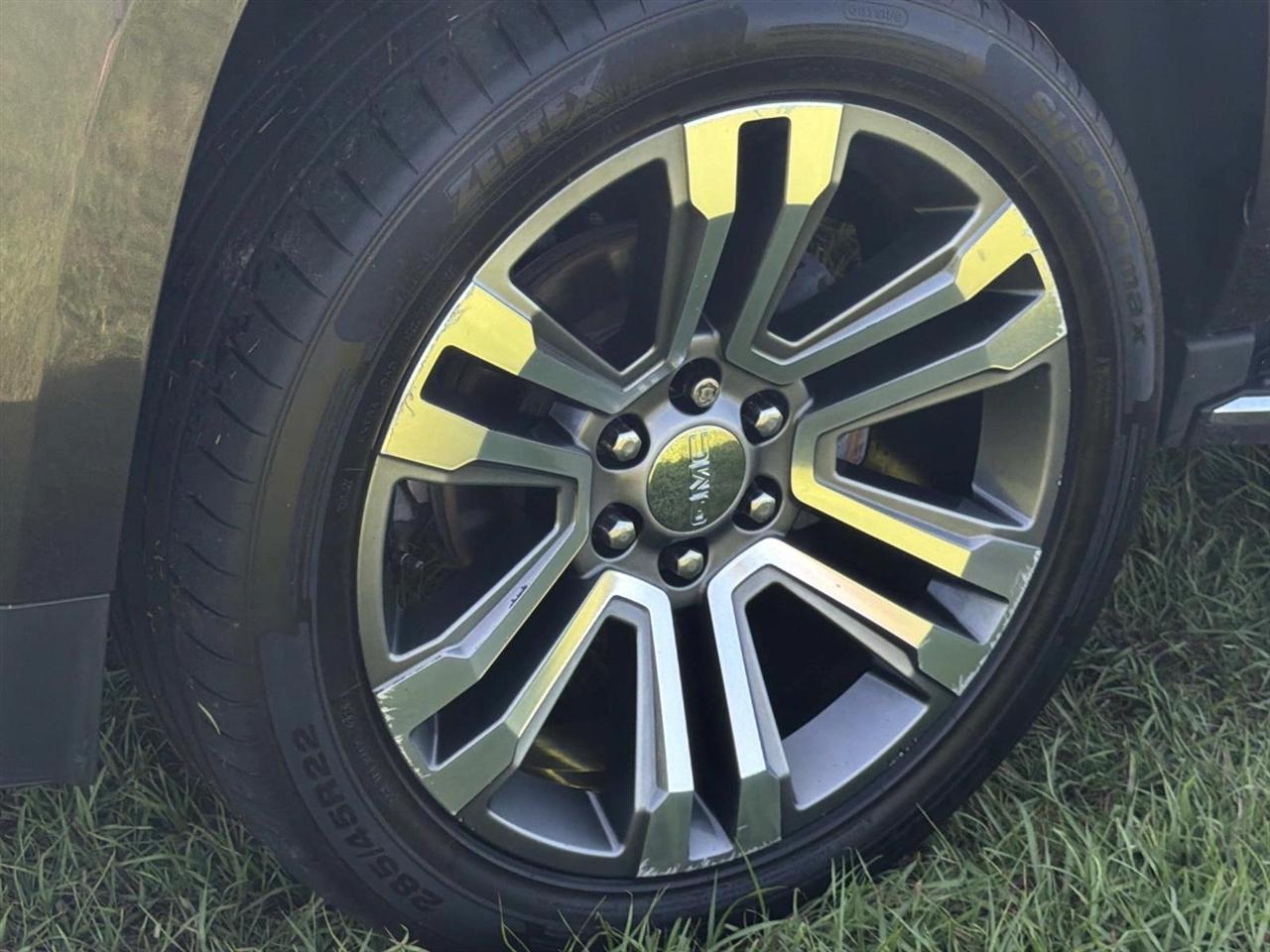 GMC Yukon 2WD 4dr Denali 2018