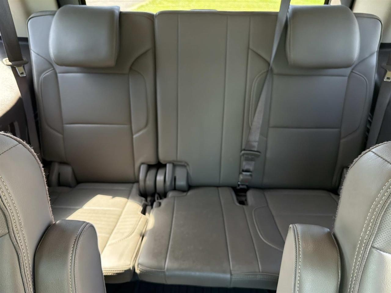 GMC Yukon 2WD 4dr Denali 2018