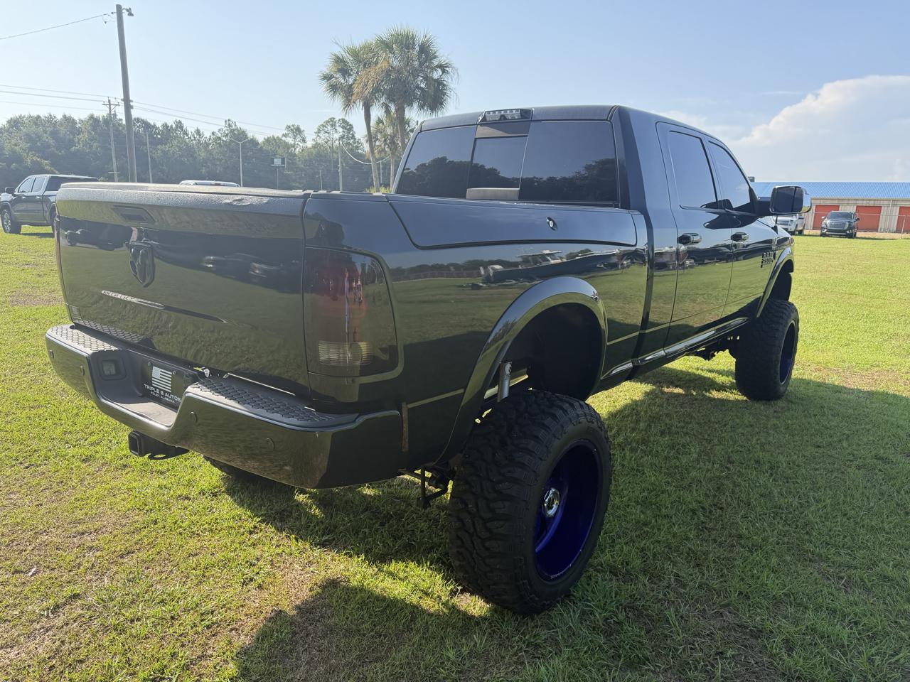 RAM 2500 4WD Mega Cab 160.5" Laramie 2017