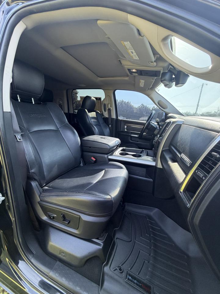 RAM 2500 4WD Mega Cab 160.5" Laramie 2017