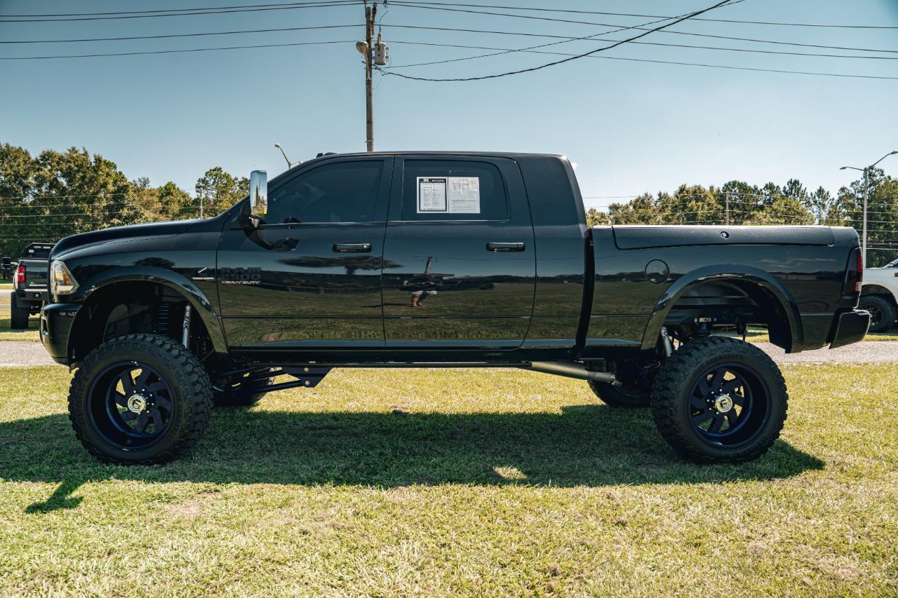 RAM 2500 4WD Mega Cab 160.5" Laramie 2017