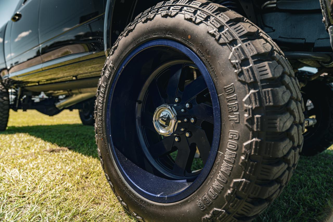 RAM 2500 4WD Mega Cab 160.5" Laramie 2017