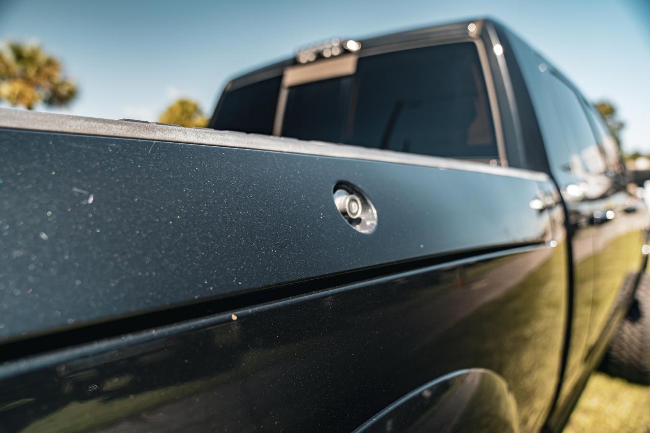 RAM 2500 4WD Mega Cab 160.5" Laramie 2017