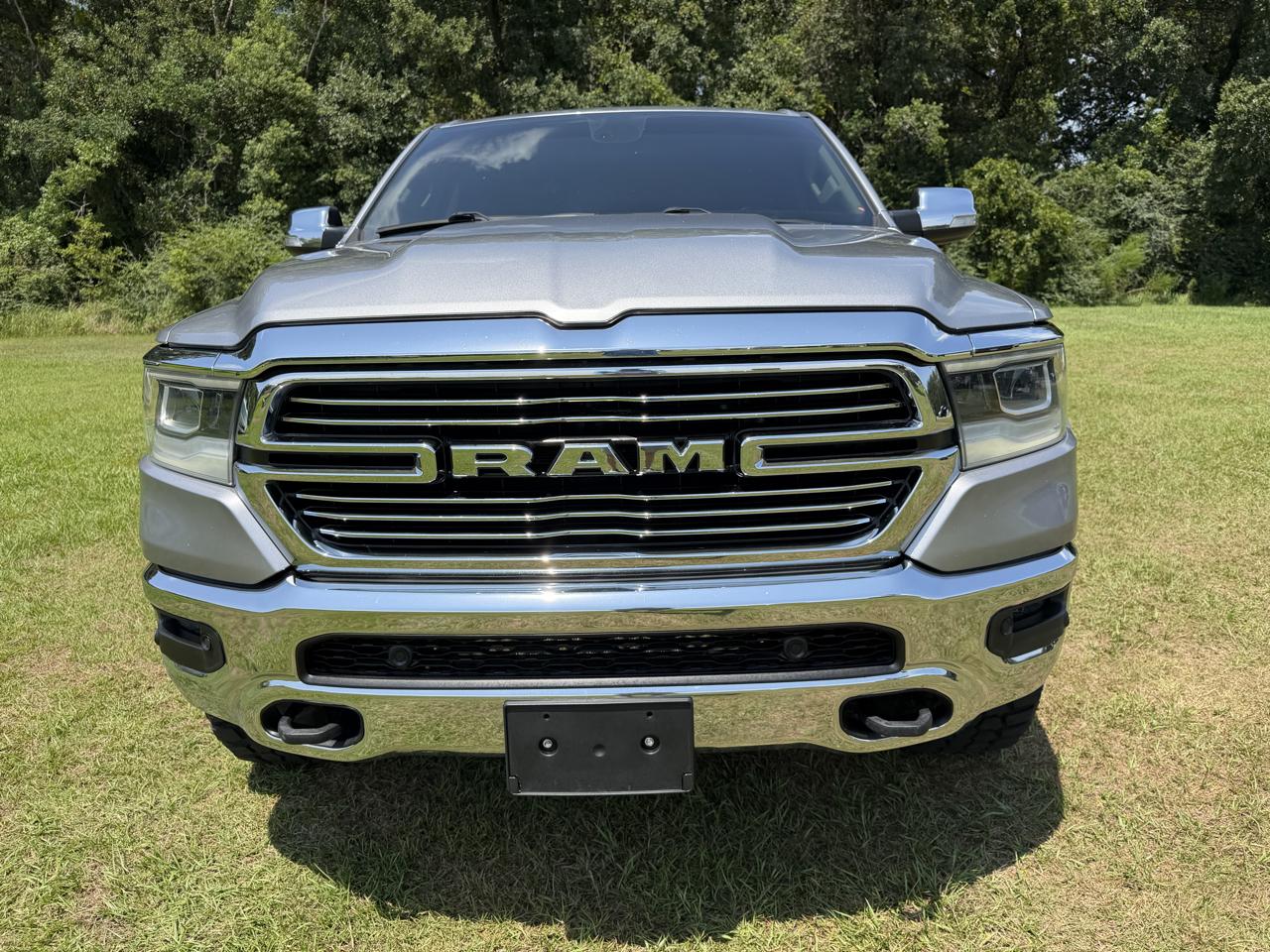 RAM 1500 4WD Crew Cab 140.5" Laramie 2020