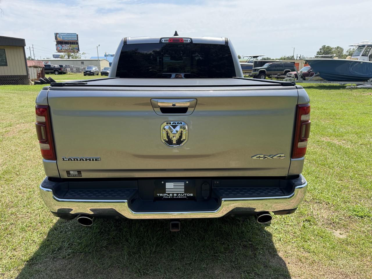 RAM 1500 4WD Crew Cab 140.5" Laramie 2020