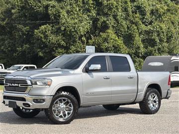 2020 RAM 1500 4WD Crew Cab 140.5" Laramie