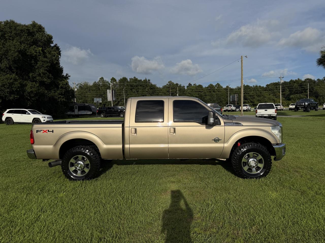 Ford Super Duty F-250 SRW Lariat 4WD Crew Cab 6.75' Box 2011