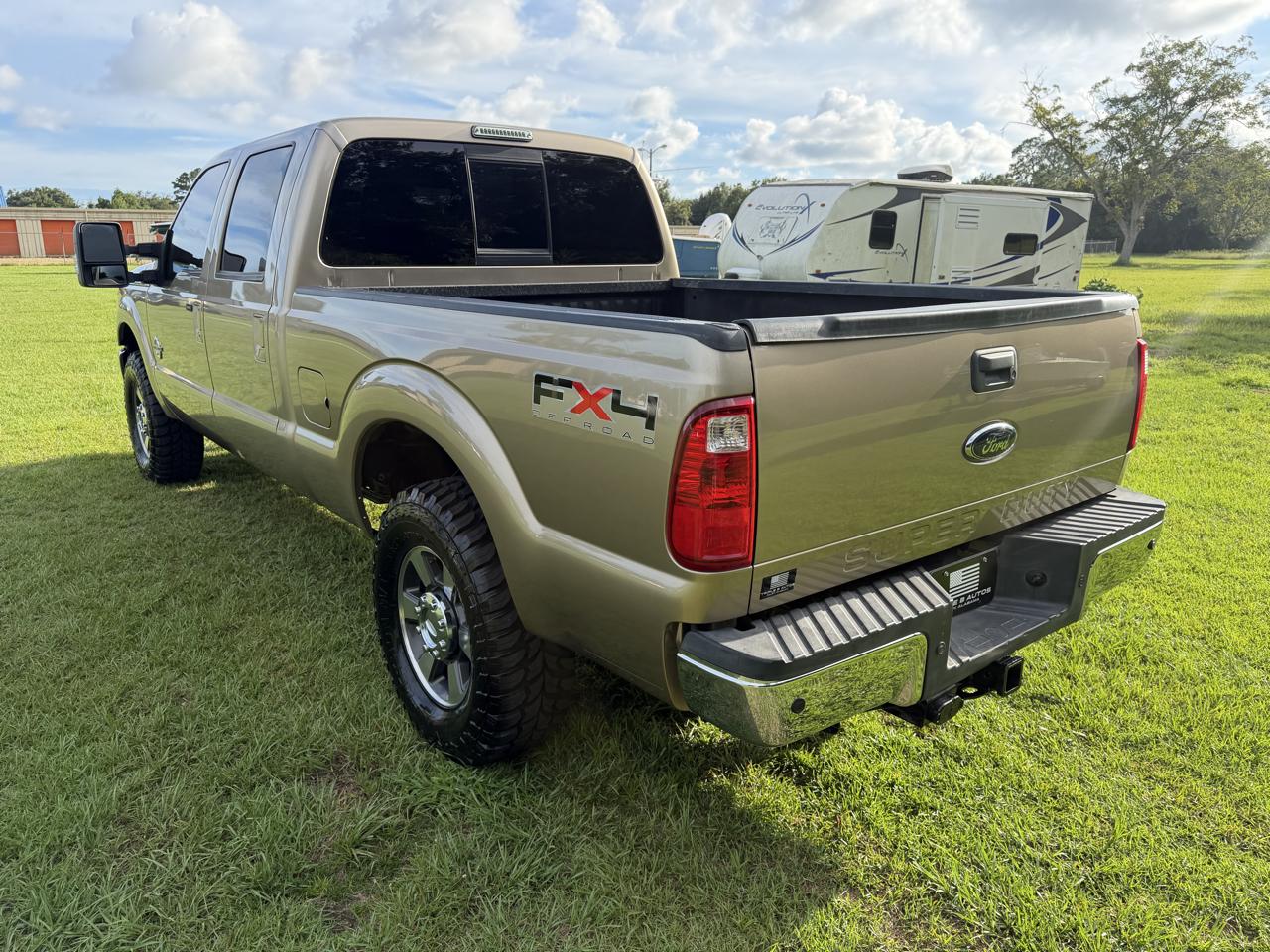 Ford Super Duty F-250 SRW Lariat 4WD Crew Cab 6.75' Box 2011
