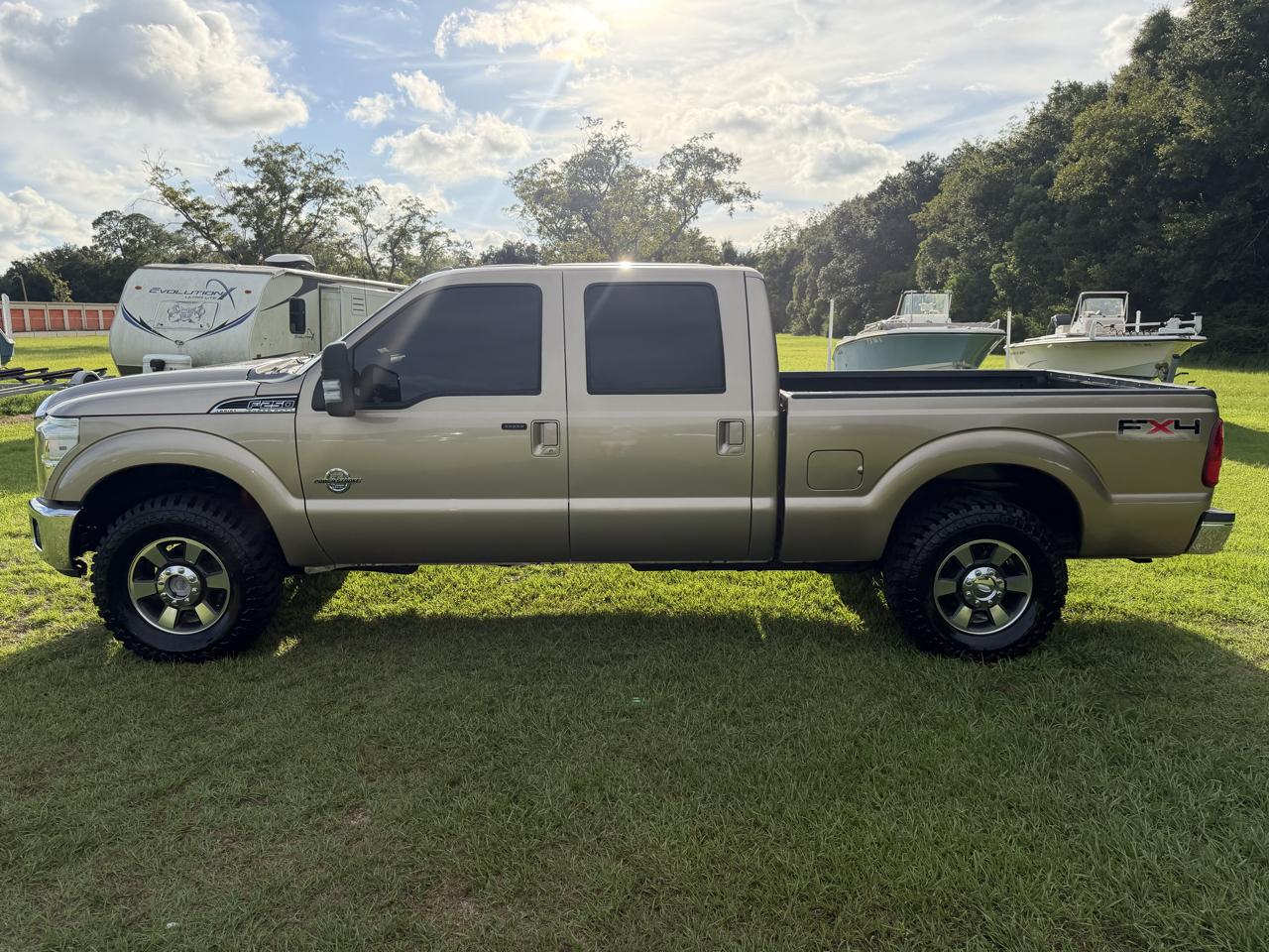 Ford Super Duty F-250 SRW Lariat 4WD Crew Cab 6.75' Box 2011