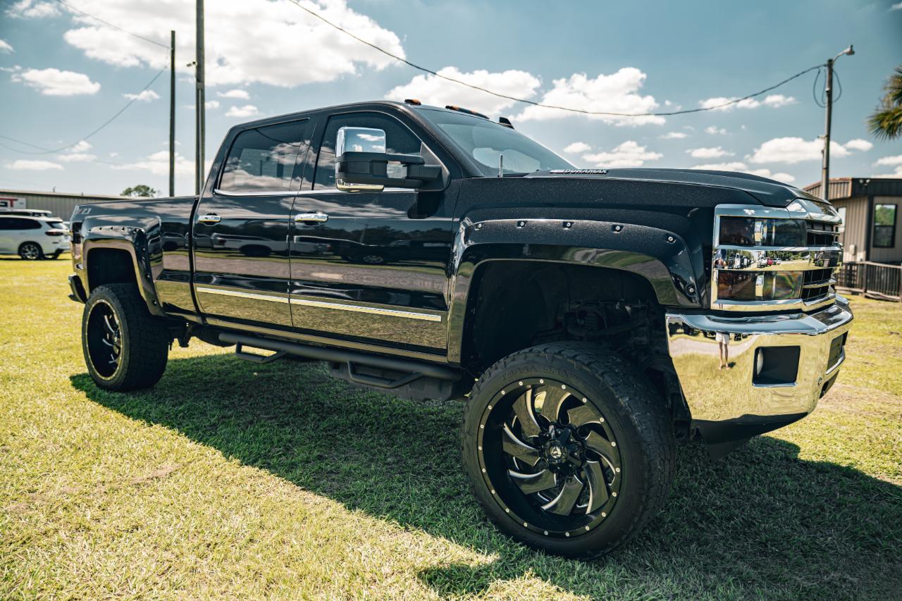 Chevrolet Silverado 2500HD 4WD Crew Cab 153.7" LTZ 2019