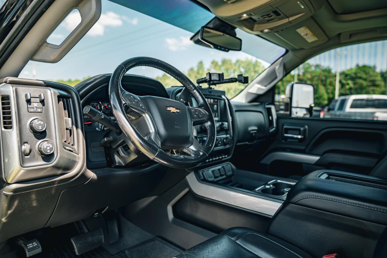 Chevrolet Silverado 2500HD 4WD Crew Cab 153.7" LTZ 2019