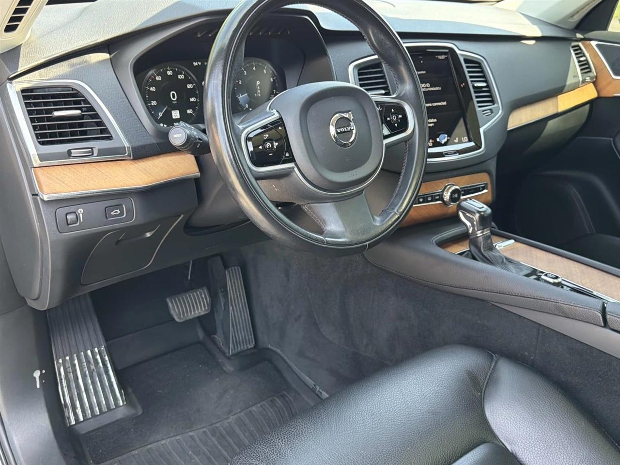 Volvo XC90 T6 AWD Momentum 7P 2021