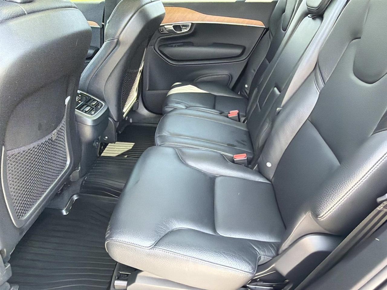 Volvo XC90 T6 AWD Momentum 7P 2021