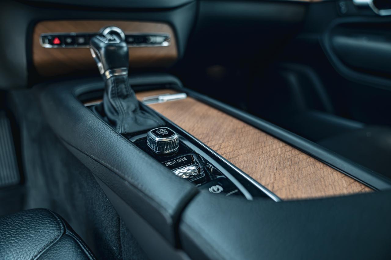 Volvo XC90 T6 AWD Momentum 7P 2021