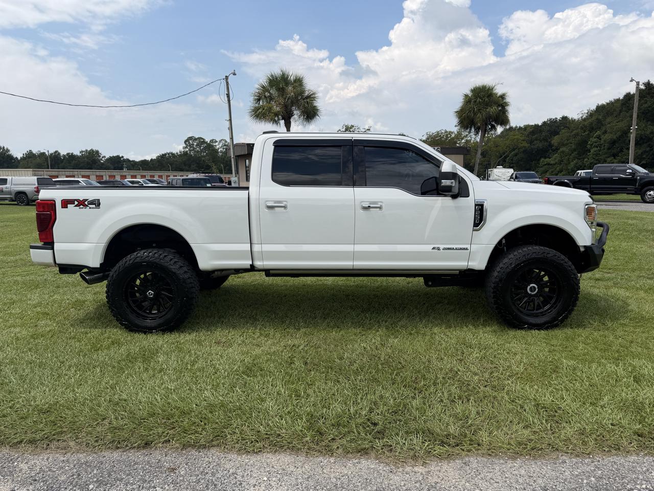 Ford F250SD Limited Crew Cab 4WD SWB 2022