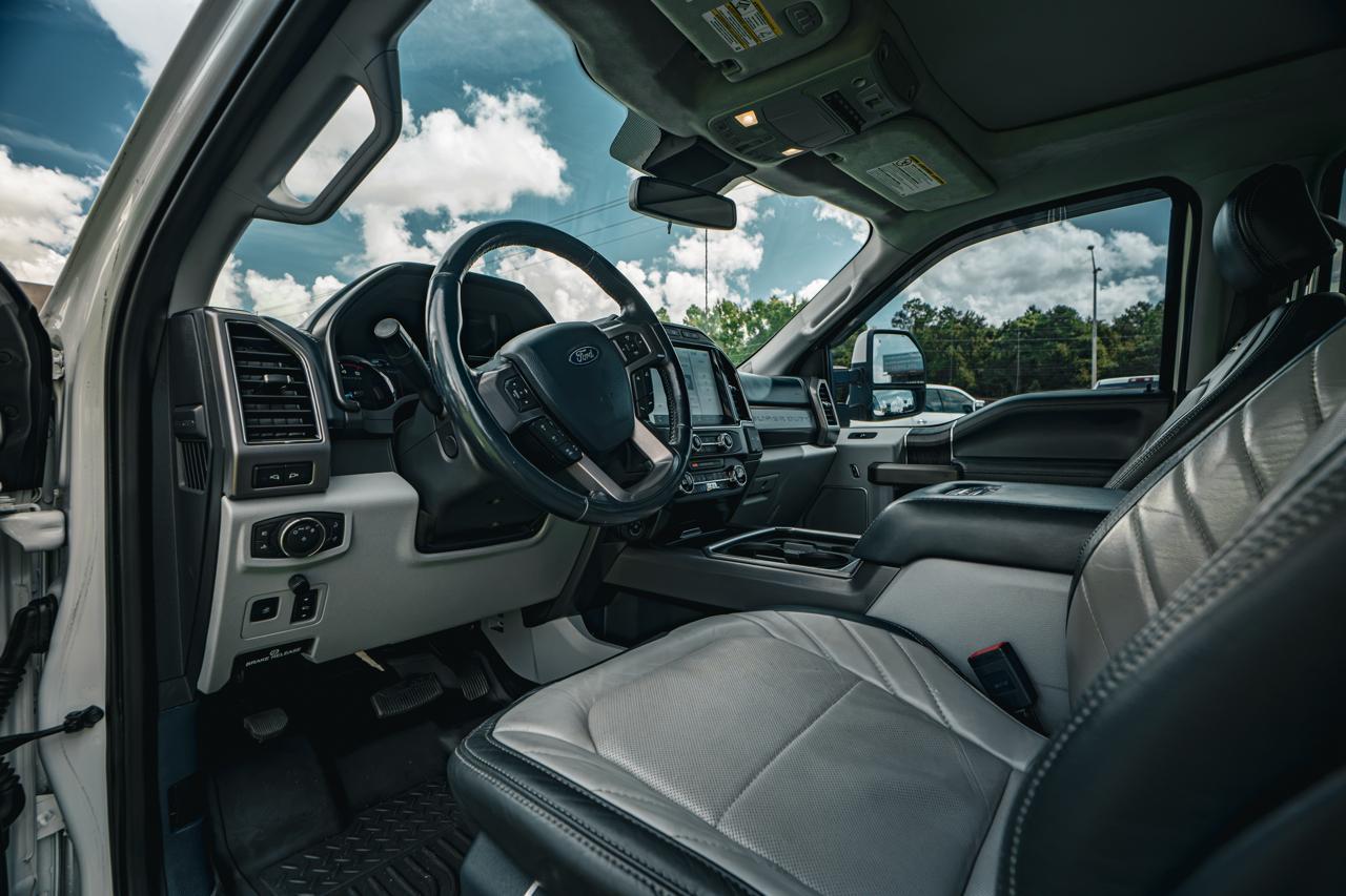 Ford F250SD Limited Crew Cab 4WD SWB 2022
