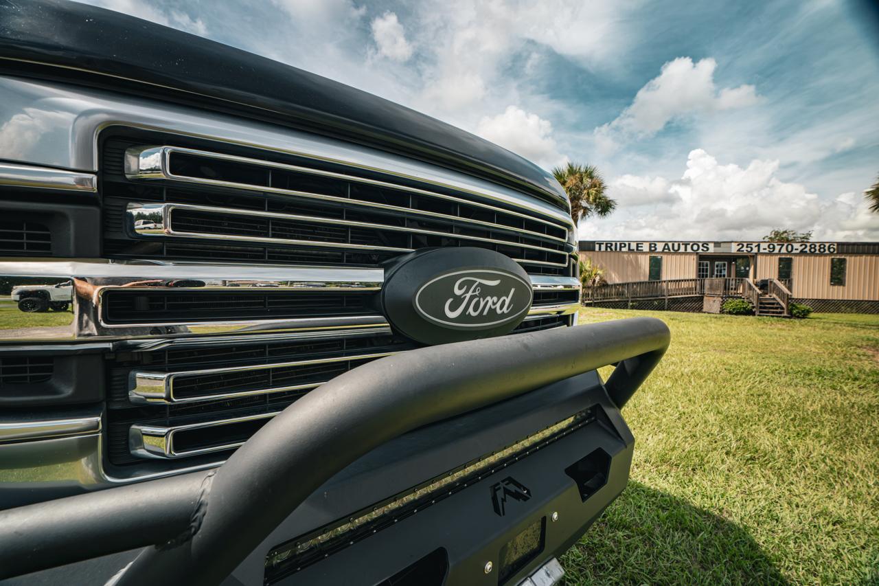 Ford F250SD Limited Crew Cab 4WD SWB 2022