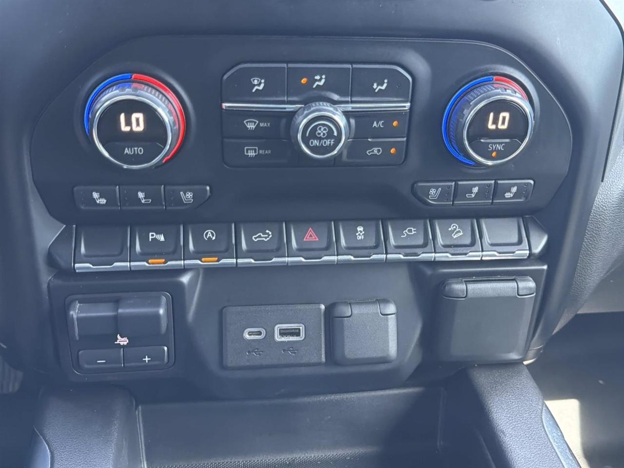 Chevrolet Silverado 1500 4WD Crew Cab 147" LTZ 2019