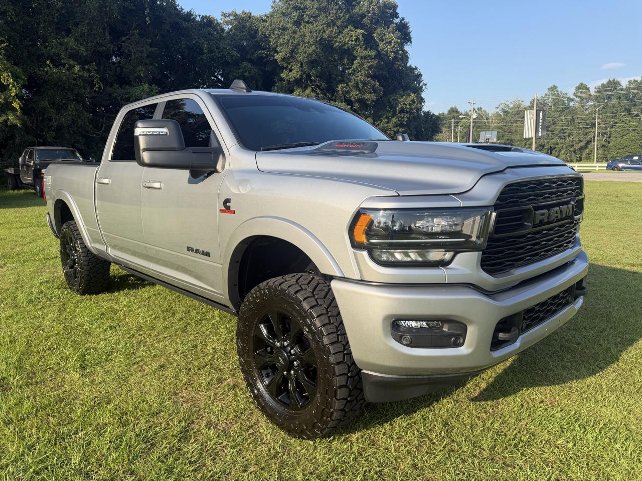RAM 2500 Limited 4x4 Crew Cab 6'4" Box 2023