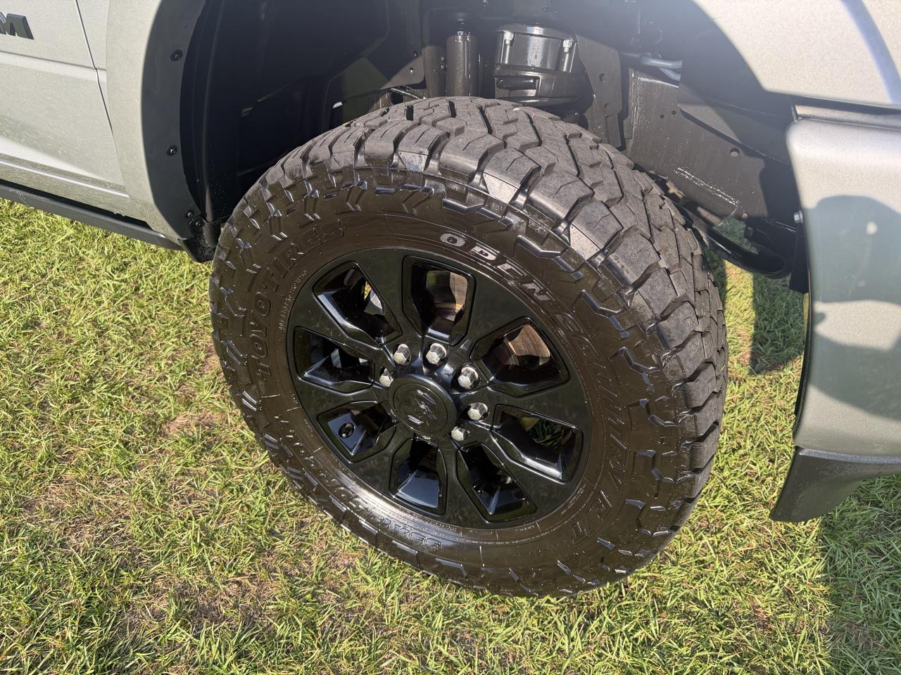 RAM 2500 Limited 4x4 Crew Cab 6'4" Box 2023