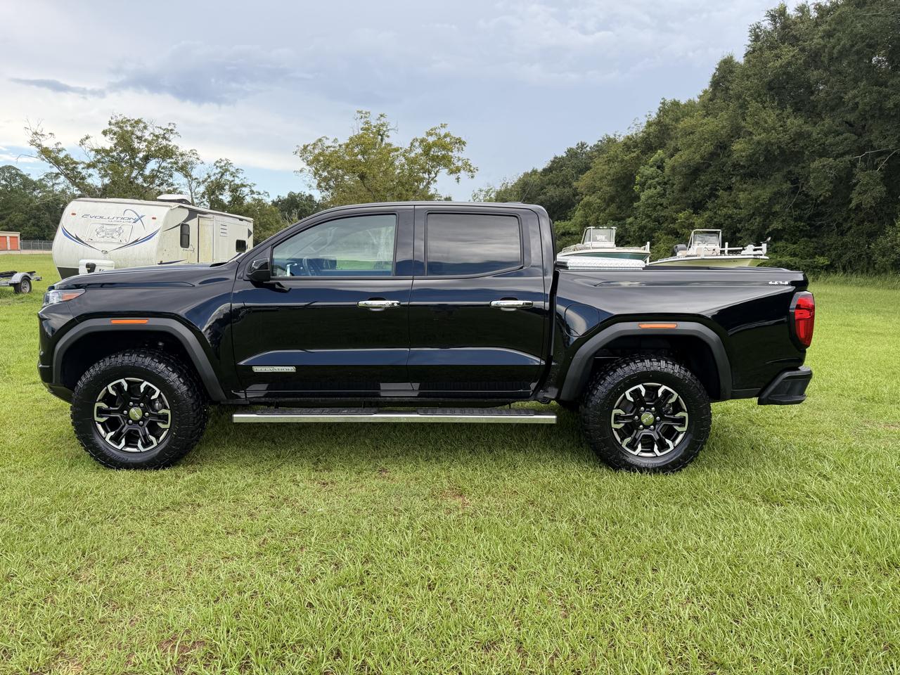 GMC Canyon 4WD Crew Cab Elevation 2025