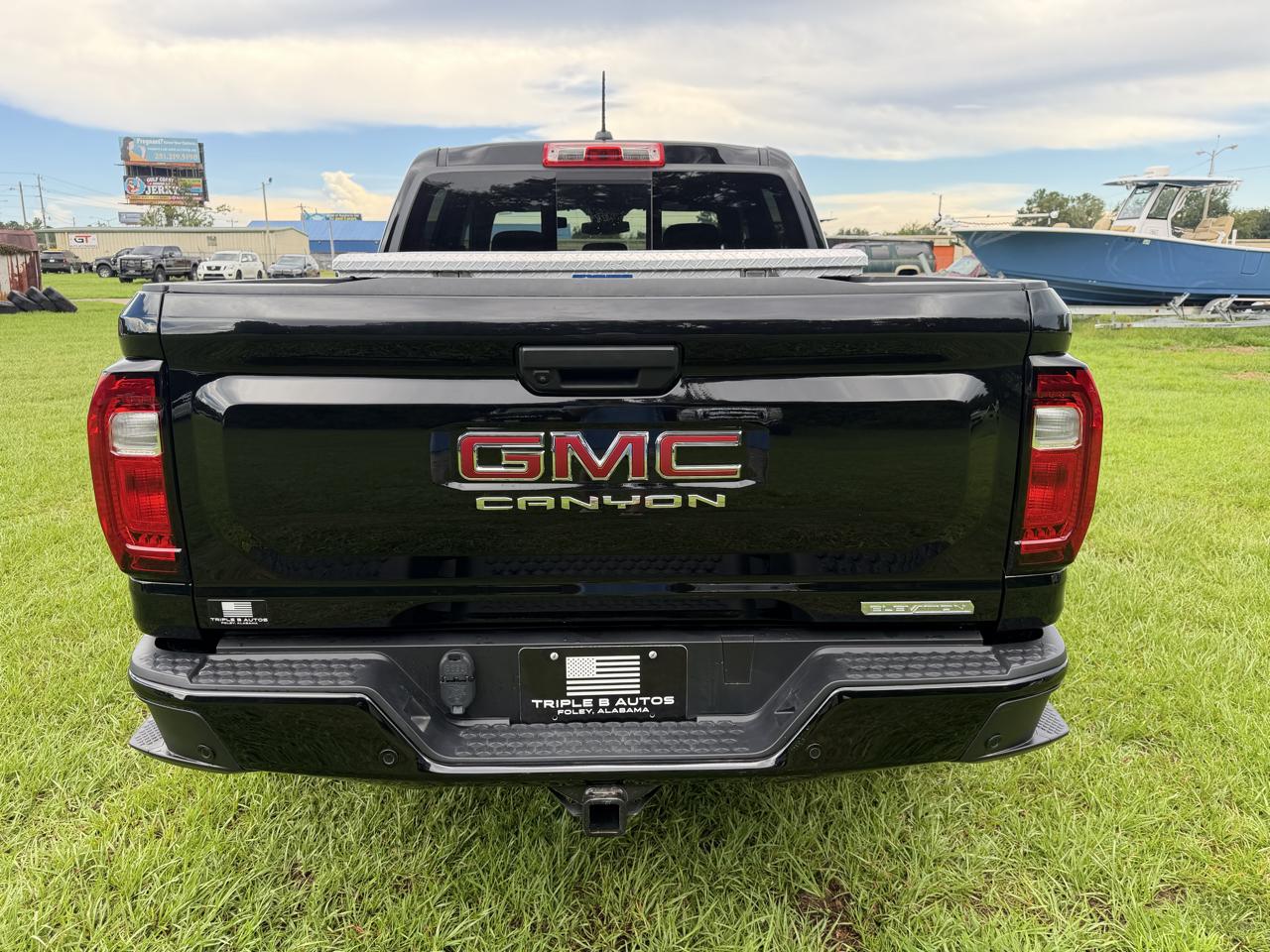 GMC Canyon 4WD Crew Cab Elevation 2025