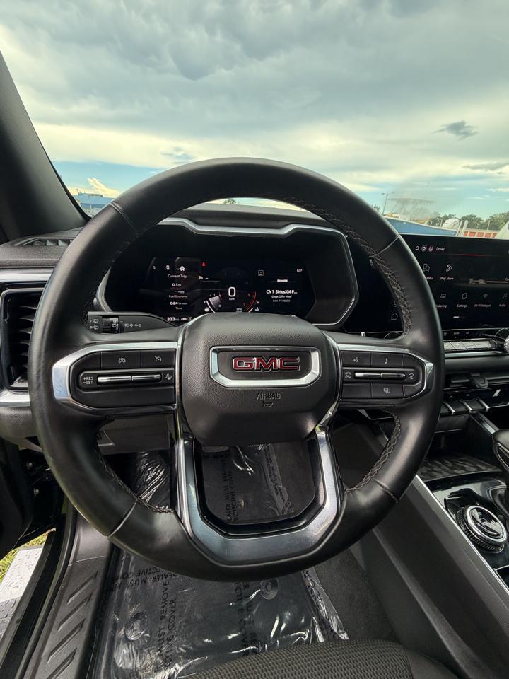 GMC Canyon 4WD Crew Cab Elevation 2025