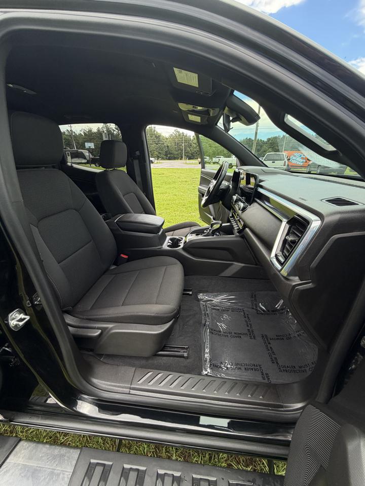 GMC Canyon 4WD Crew Cab Elevation 2025