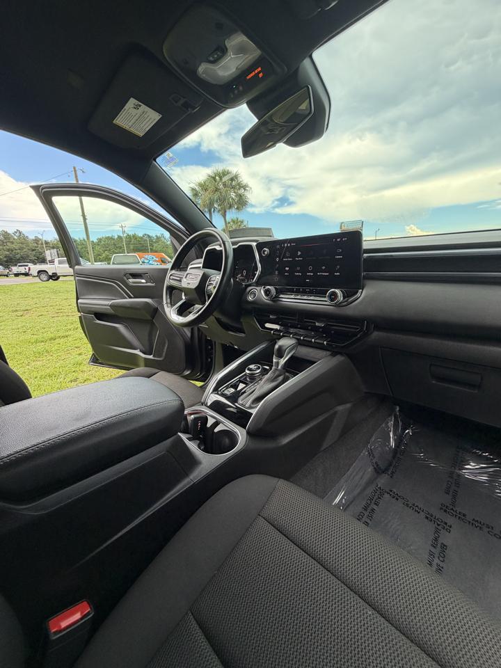 GMC Canyon 4WD Crew Cab Elevation 2025