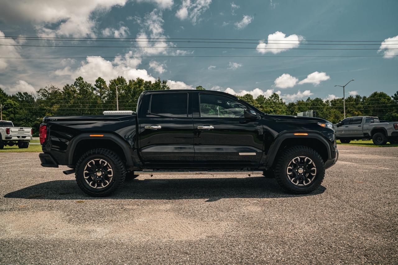 GMC Canyon 4WD Crew Cab Elevation 2025