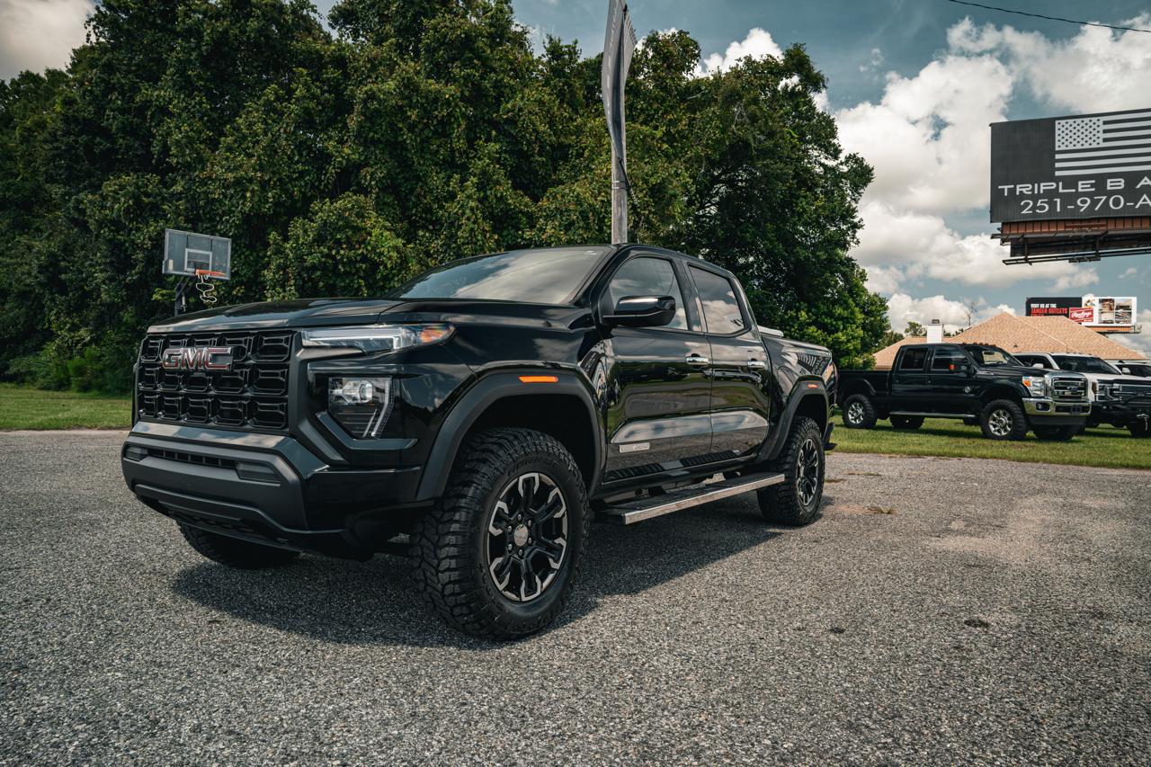 GMC Canyon 4WD Crew Cab Elevation 2025
