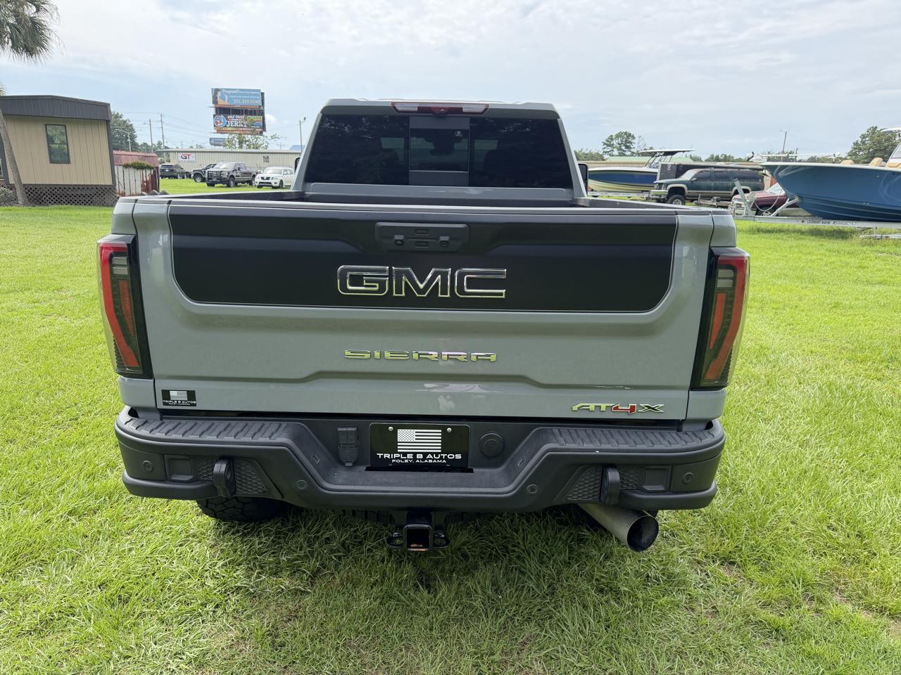 GMC Sierra 2500HD 4WD Crew Cab 159" AT4X 2025