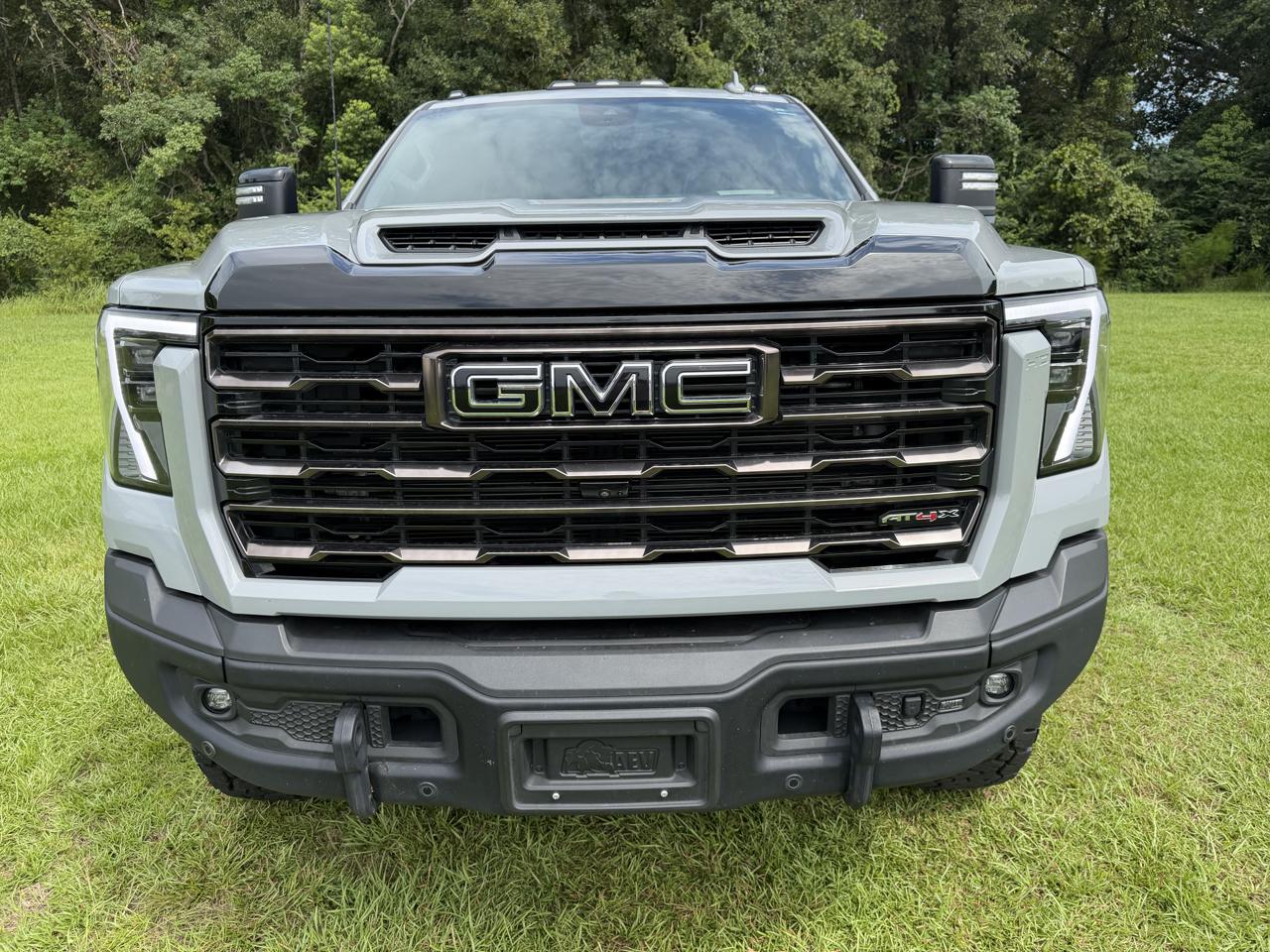GMC Sierra 2500HD 4WD Crew Cab 159" AT4X 2025