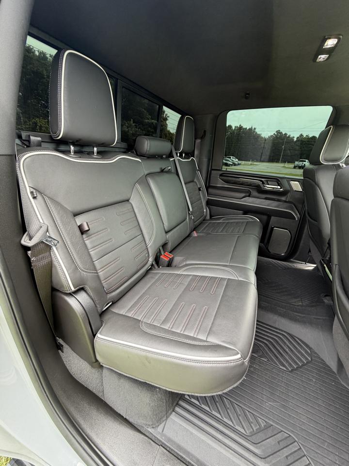 GMC Sierra 2500HD 4WD Crew Cab 159" AT4X 2025