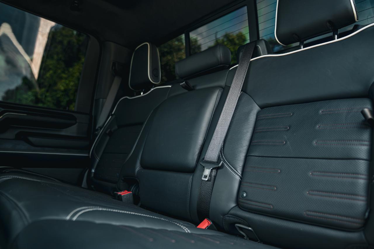 GMC Sierra 2500HD 4WD Crew Cab 159" AT4X 2025