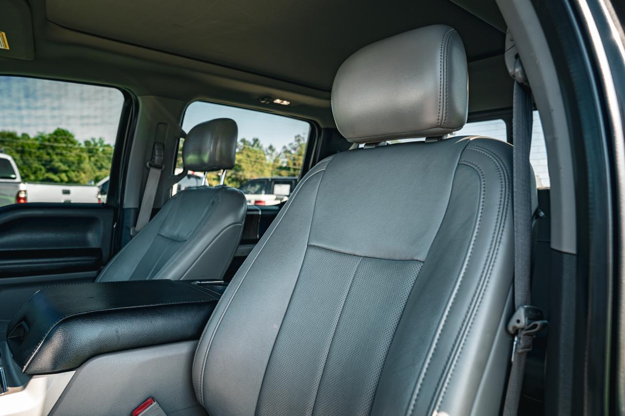 Ford F-150 SuperCrew 139" Lariat 4WD 2019
