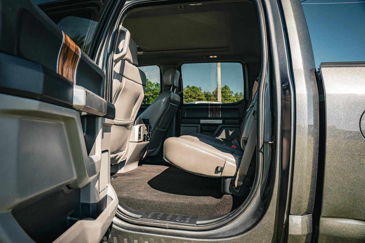 Ford F-150 SuperCrew 139" Lariat 4WD 2019