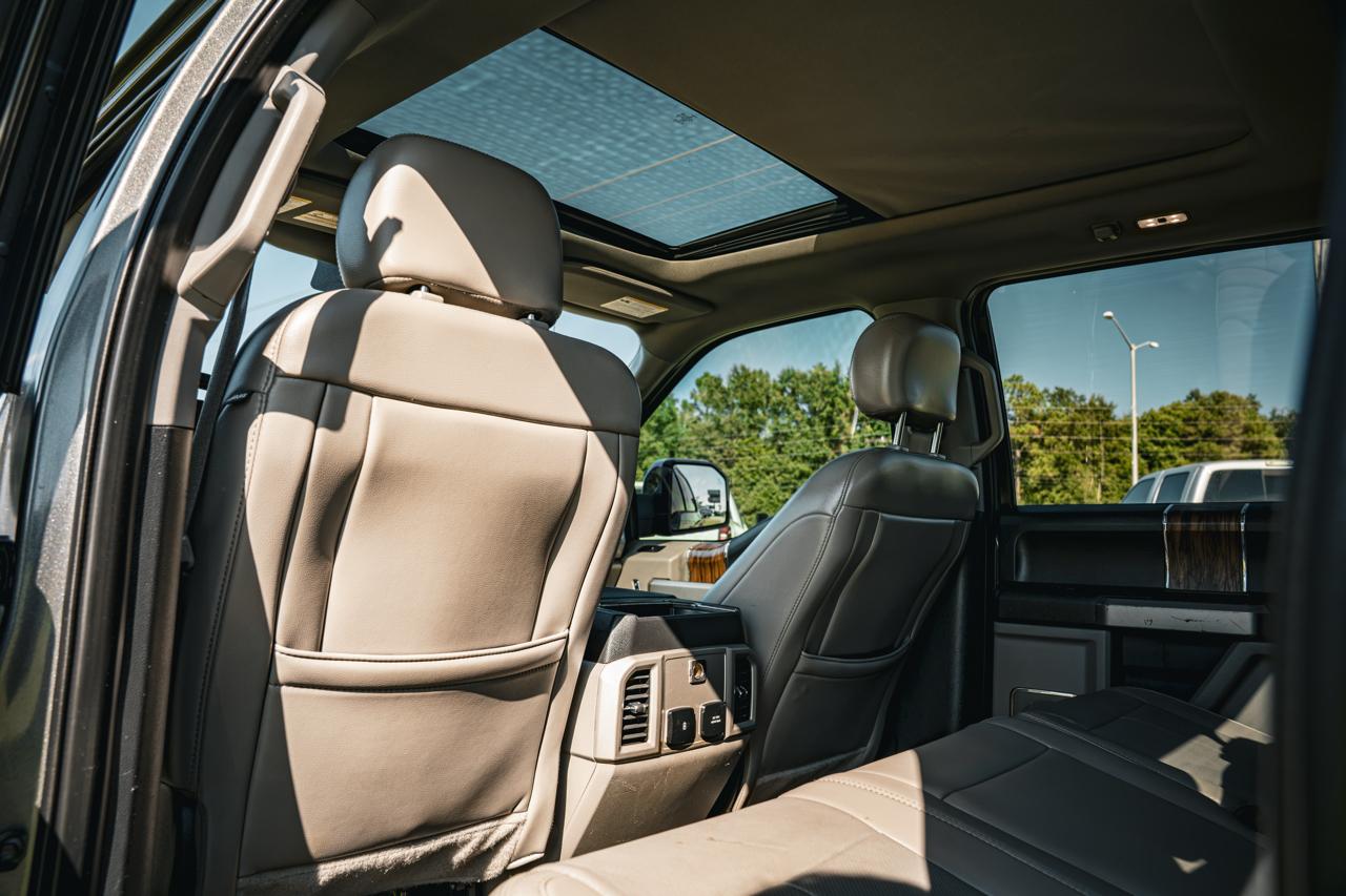 Ford F-150 SuperCrew 139" Lariat 4WD 2019