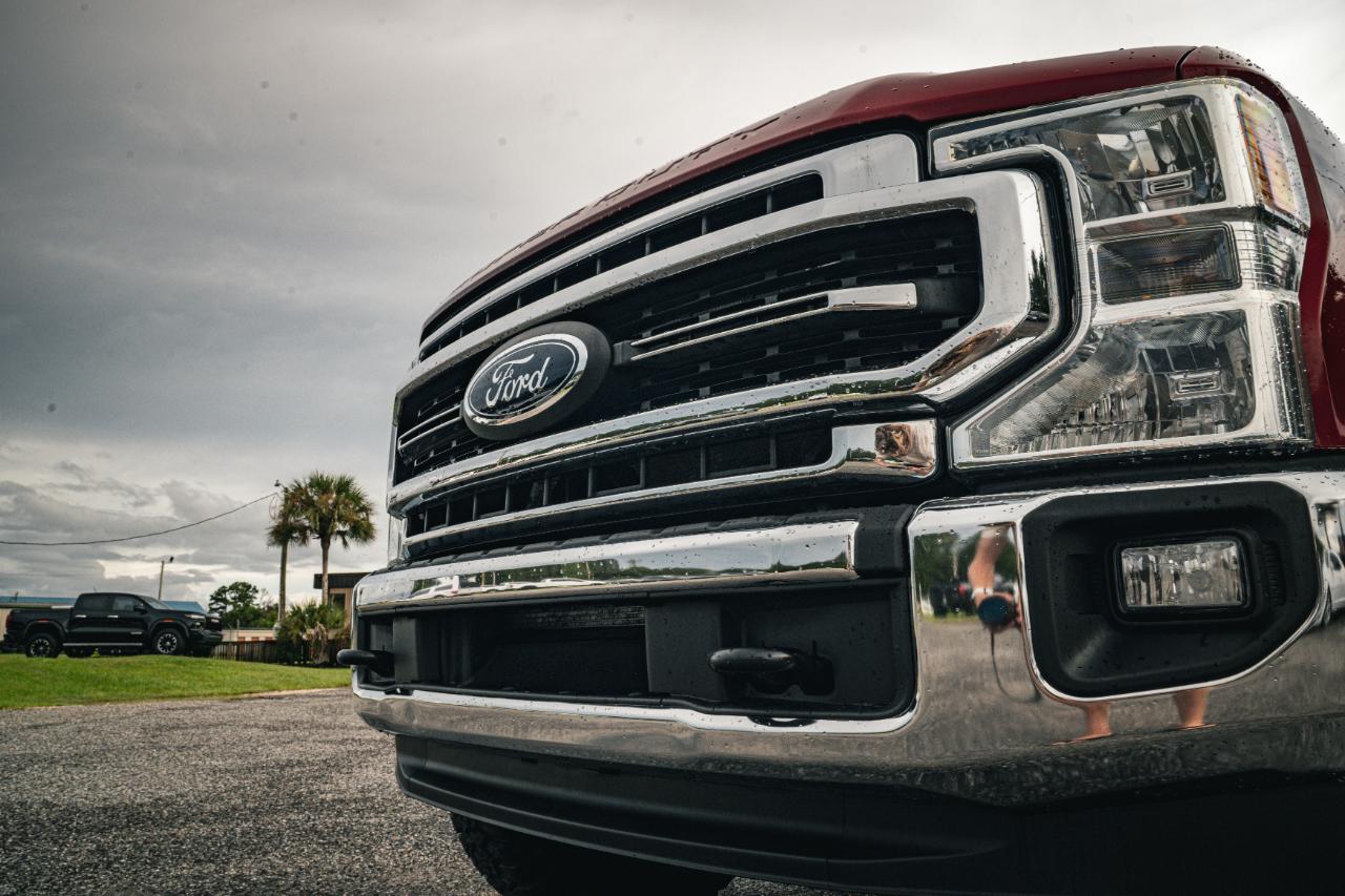 Ford Super Duty F-250 SRW Lariat 4WD Crew Cab 6.75' Box 2022