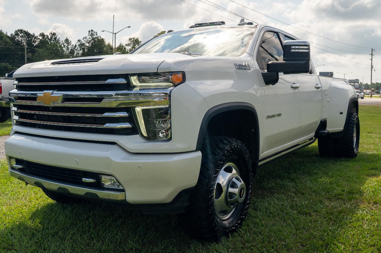 Chevrolet Silverado 3500HD 4WD Crew Cab 172" High Country 2022