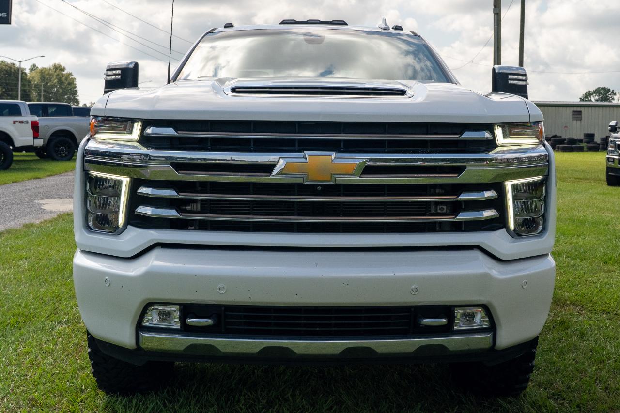 Chevrolet Silverado 3500HD 4WD Crew Cab 172" High Country 2022
