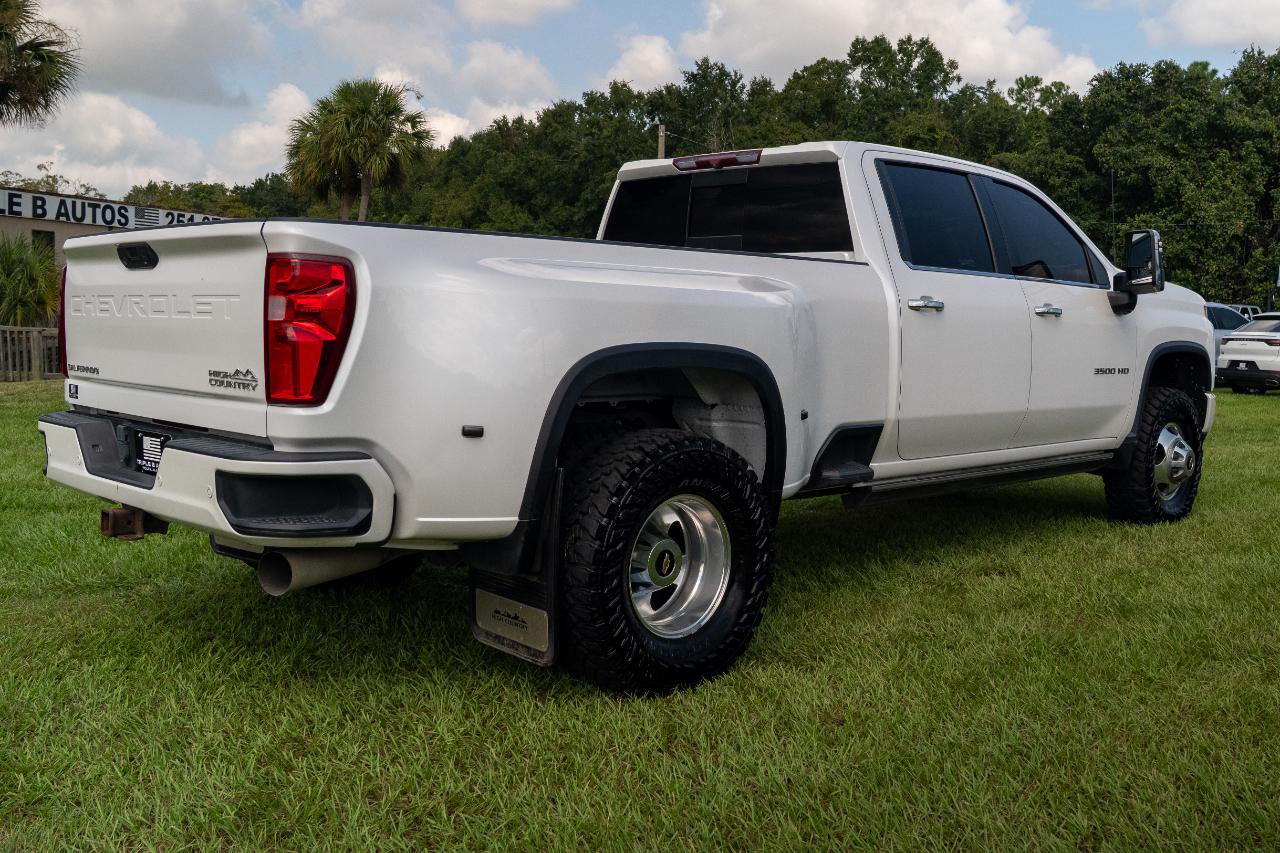 Chevrolet Silverado 3500HD 4WD Crew Cab 172" High Country 2022