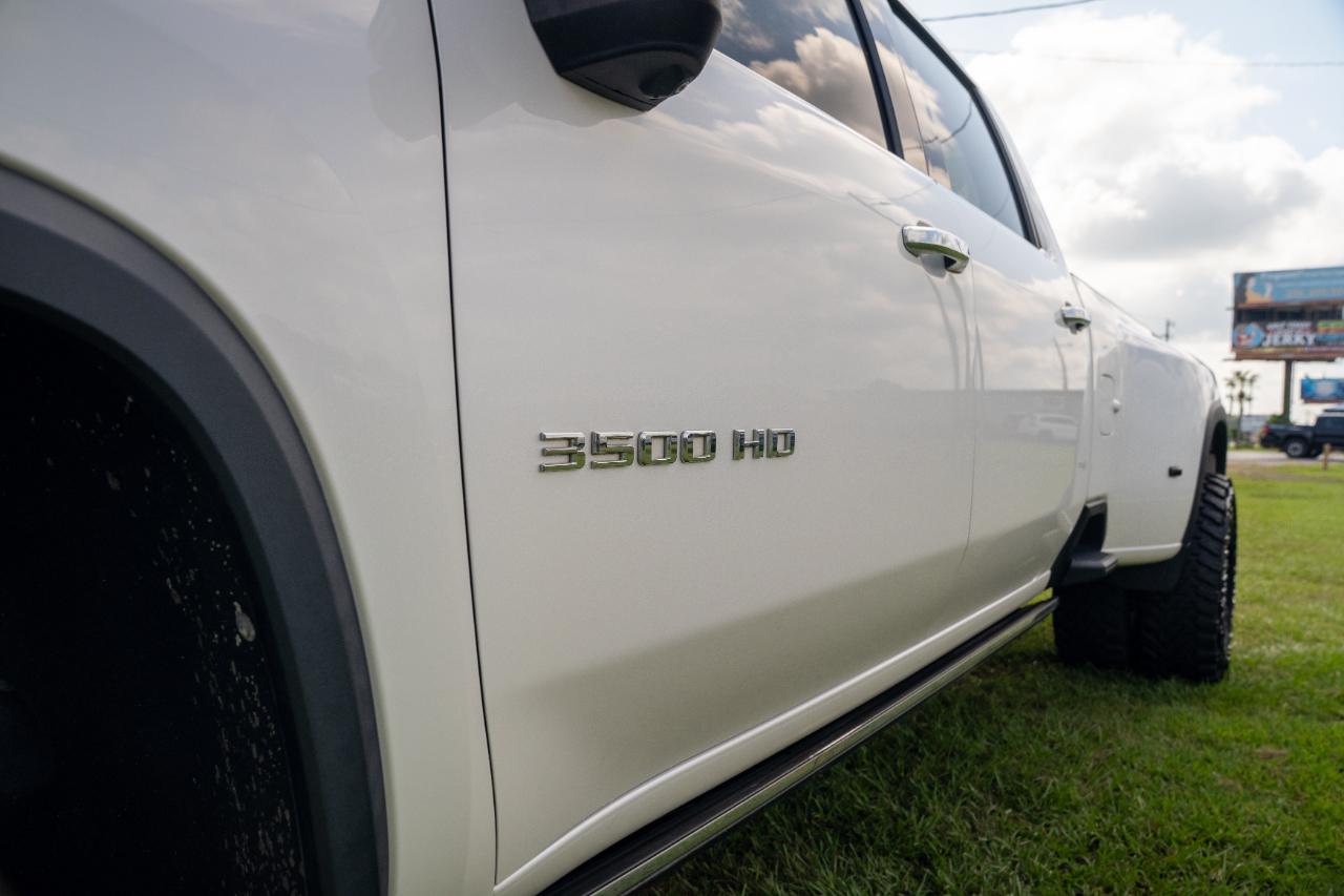 Chevrolet Silverado 3500HD 4WD Crew Cab 172" High Country 2022