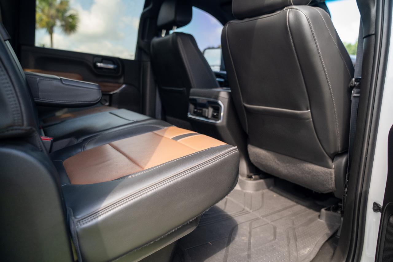 Chevrolet Silverado 3500HD 4WD Crew Cab 172" High Country 2022