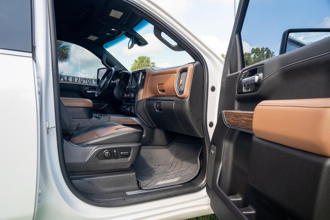Chevrolet Silverado 3500HD 4WD Crew Cab 172" High Country 2022