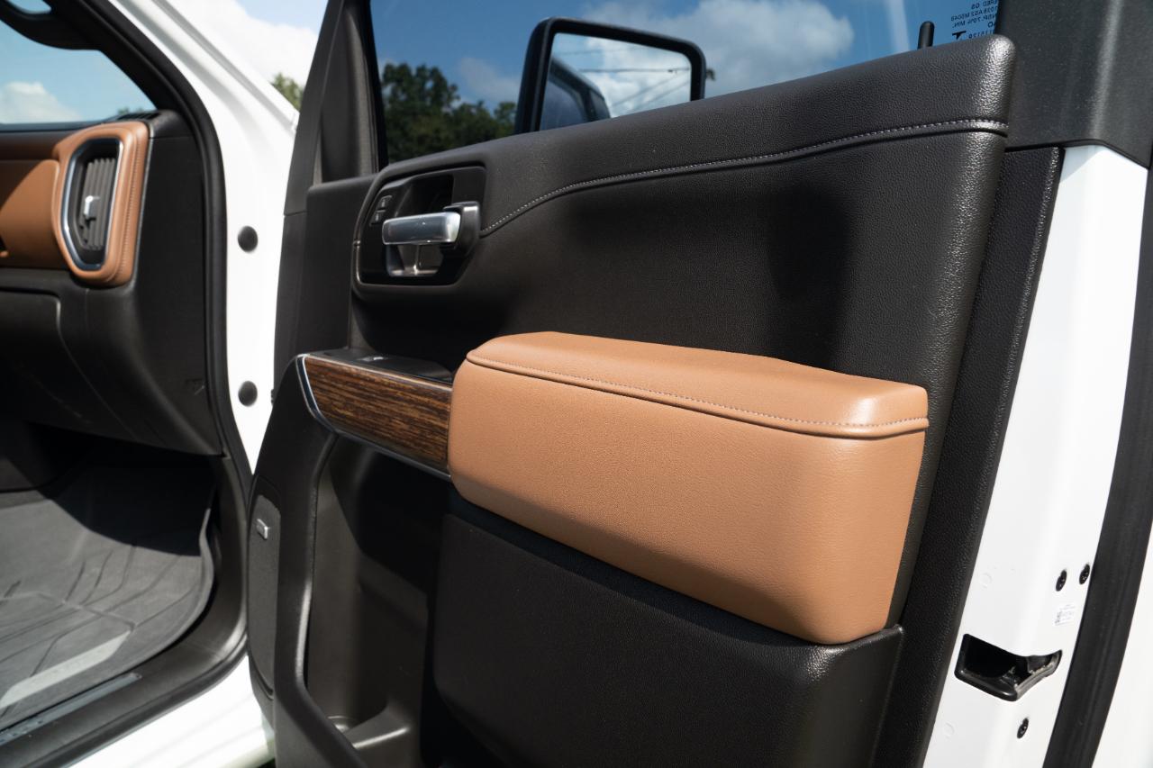 Chevrolet Silverado 3500HD 4WD Crew Cab 172" High Country 2022