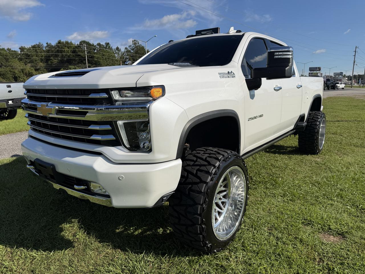 2023 Chevrolet Silverado 2500HD 4WD Crew Cab 159" High Country